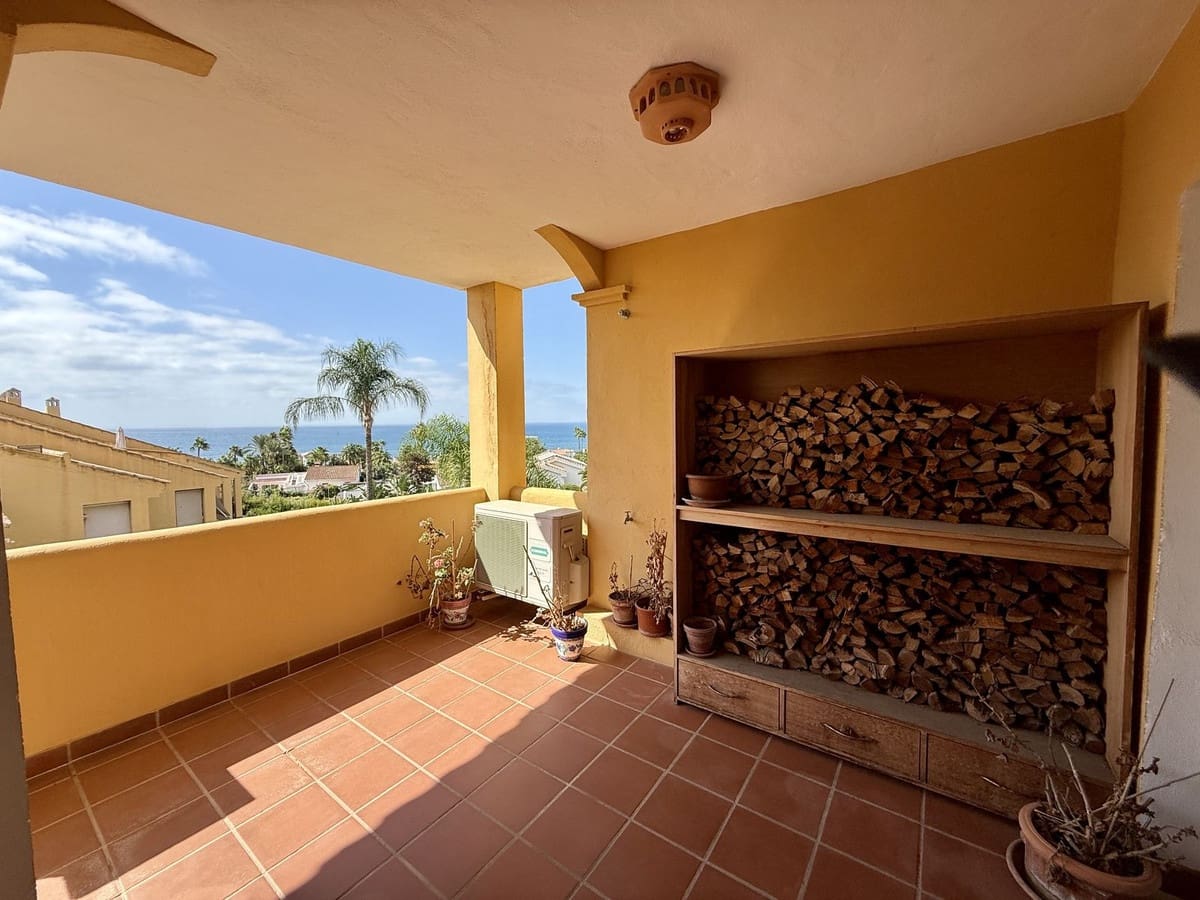 4 bedroom Finca/Country House for sale in Elviria - € 1,050,000 (Ref: 9380498)