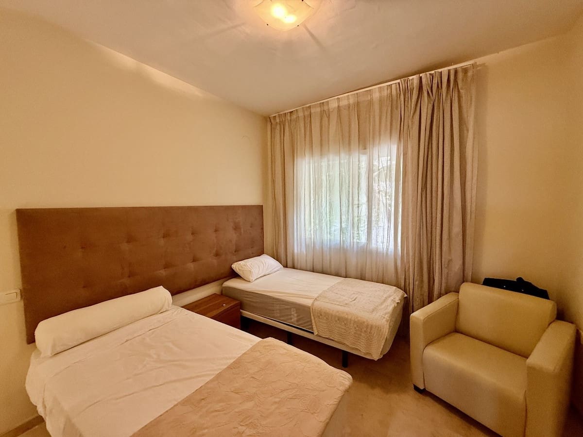 2 soverom Leilighet til salgs i Elviria - € 440 000 (Ref: 9380499)