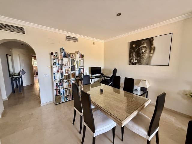 2 soverom Leilighet til salgs i Elviria, Marbella - € 440 000 (Ref: 9380499)