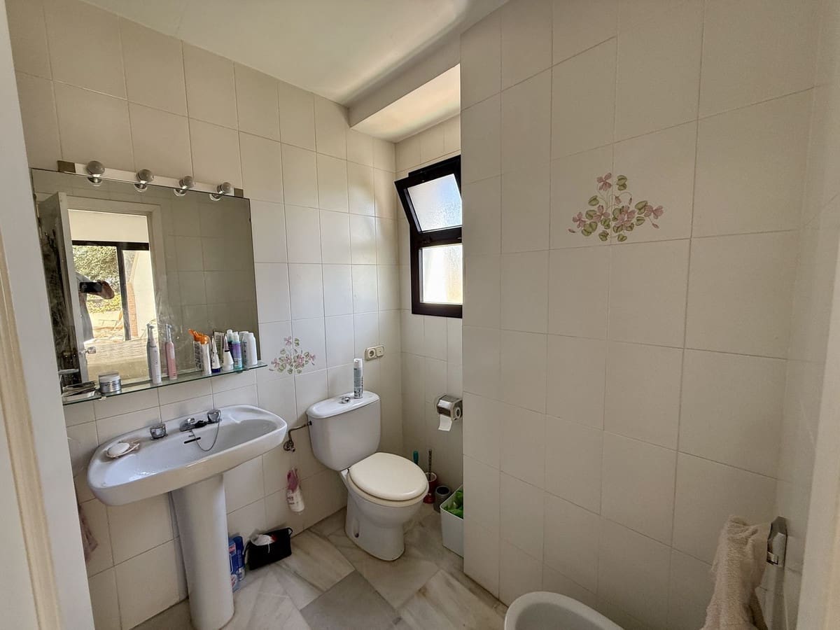 2 soveværelse Lejlighed til salg i Calahonda - € 320.000 (Ref: 9380500)