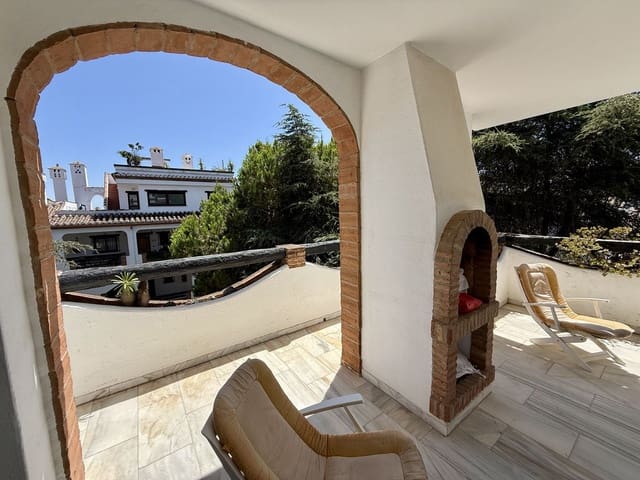 2 soveværelse Lejlighed til salg i Calahonda, Mijas - € 320.000 (Ref: 9380500)