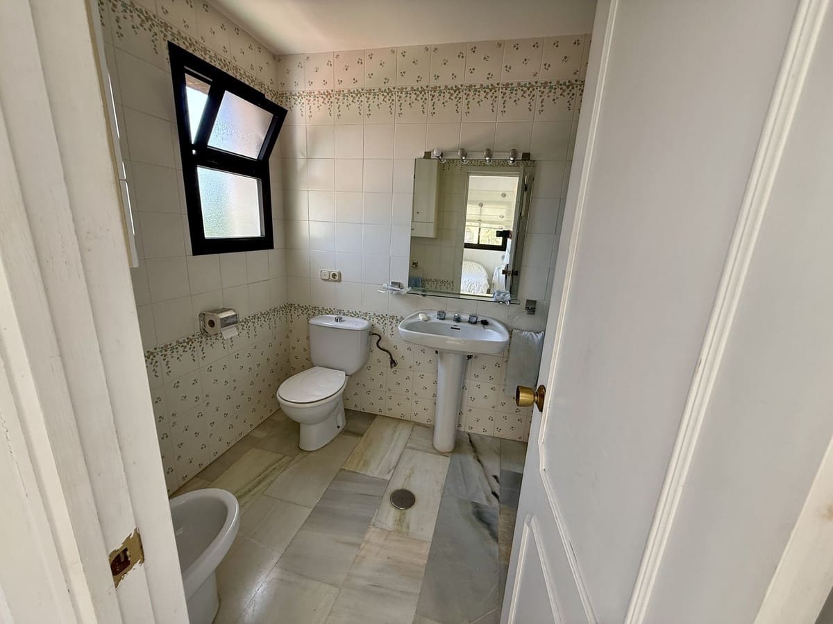 2 soveværelse Lejlighed til salg i Calahonda - € 320.000 (Ref: 9380500)