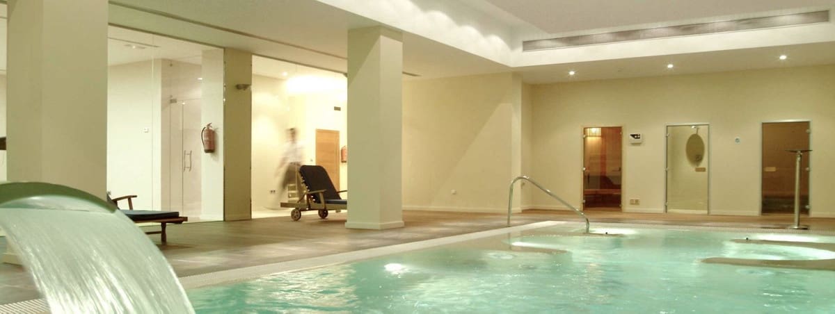 3 bedroom Apartment for sale in Benahavis - € 730,000 (Ref: 9380510)