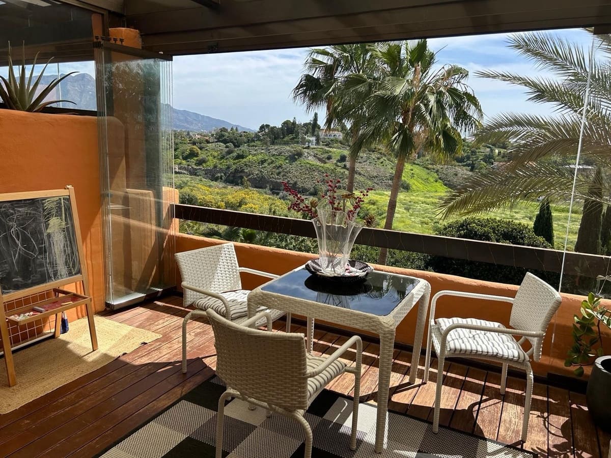 3 bedroom Penthouse for sale in Benahavis - € 520,000 (Ref: 9380512)