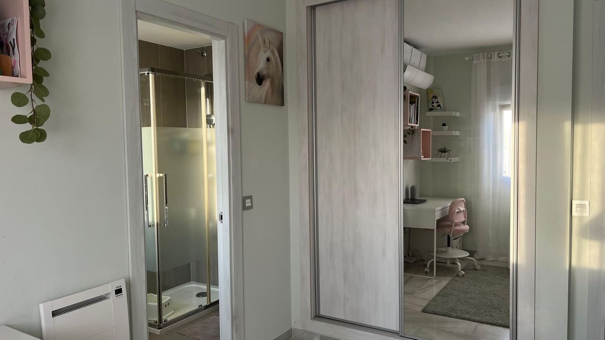 Apartamento de 2 habitaciones en Riviera del Sol en venta - 349.000 € (Ref: 9380513)