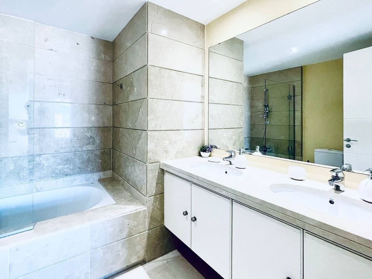 3 bedroom Townhouse for sale in La Cala Golf - € 529,000 (Ref: 9380514)