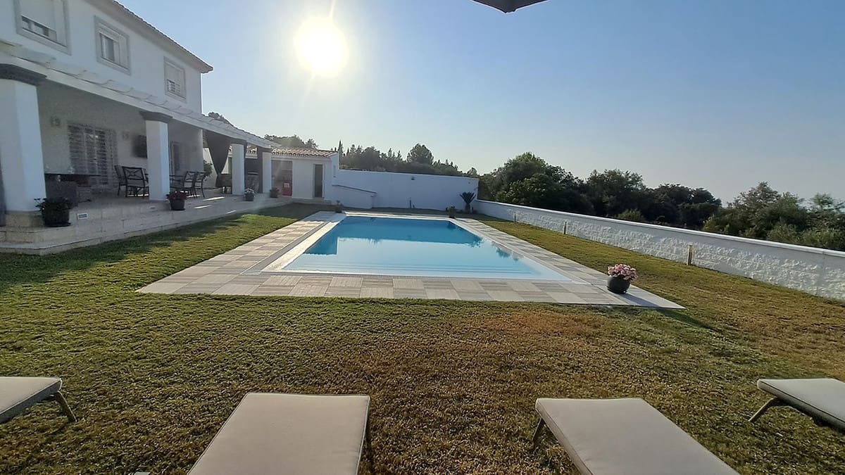 5 bedroom Villa for sale in Alhaurin el Grande - € 1,050,000 (Ref: 9380518)
