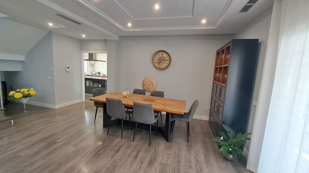 5 bedroom Villa for sale in Alhaurin el Grande - € 1,050,000 (Ref: 9380518)