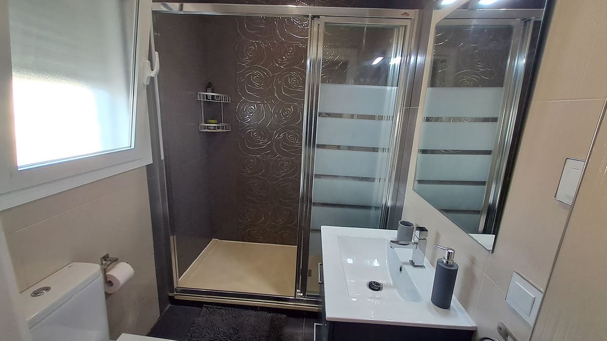 5 bedroom Villa for sale in Alhaurin el Grande - € 1,050,000 (Ref: 9380518)