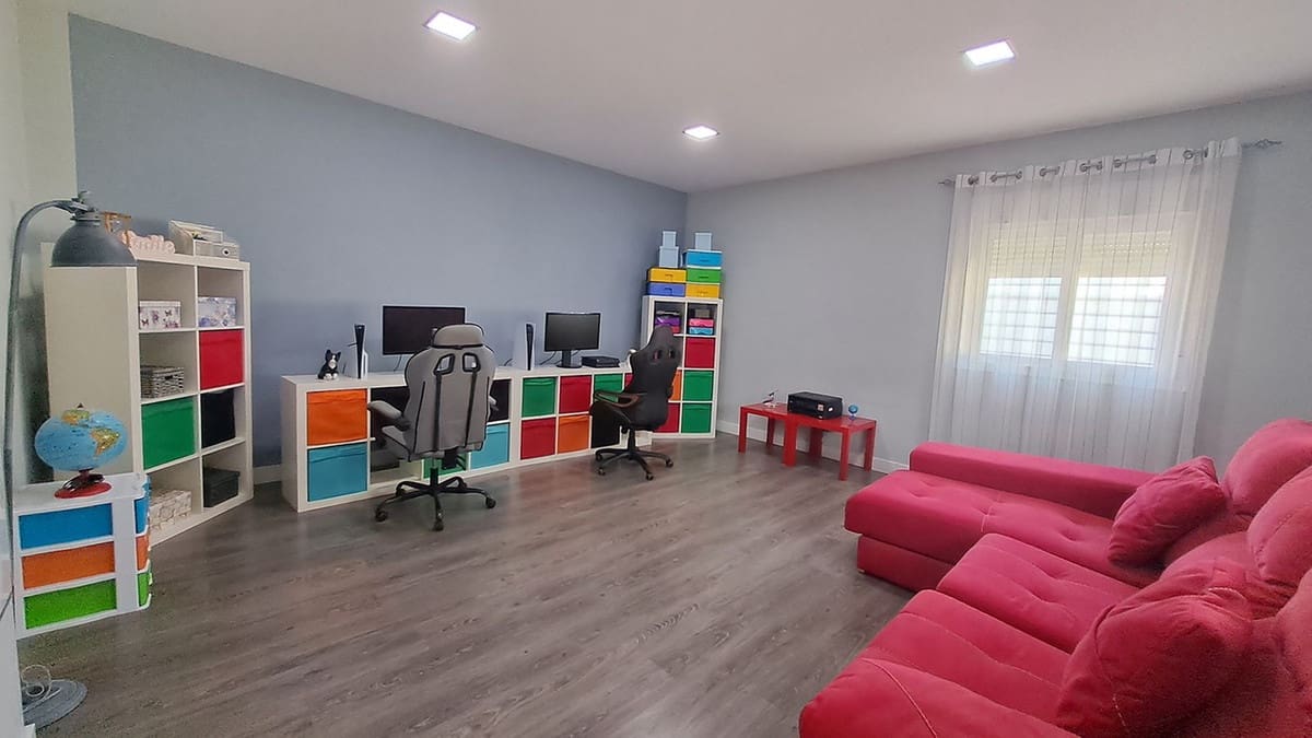 5 bedroom Villa for sale in Alhaurin el Grande - € 1,050,000 (Ref: 9380518)