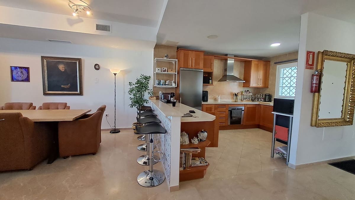 4 sovrum Hus till salu i Alhaurin de la Torre - 449 000 € (Ref: 9380519)