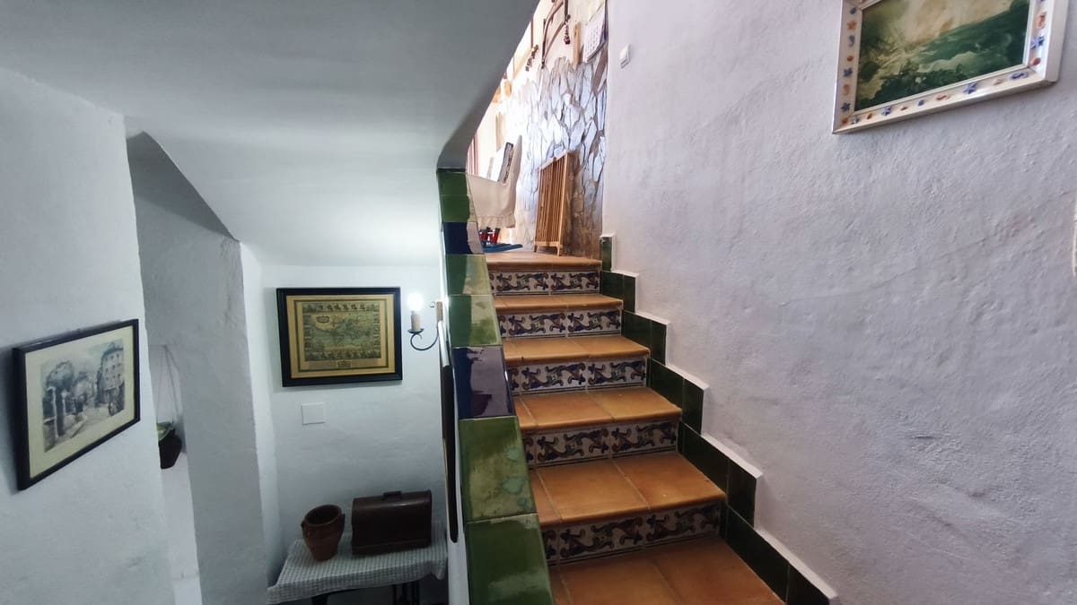 3 bedroom Finca/Country House for sale in Monda - € 450,000 (Ref: 9380520)