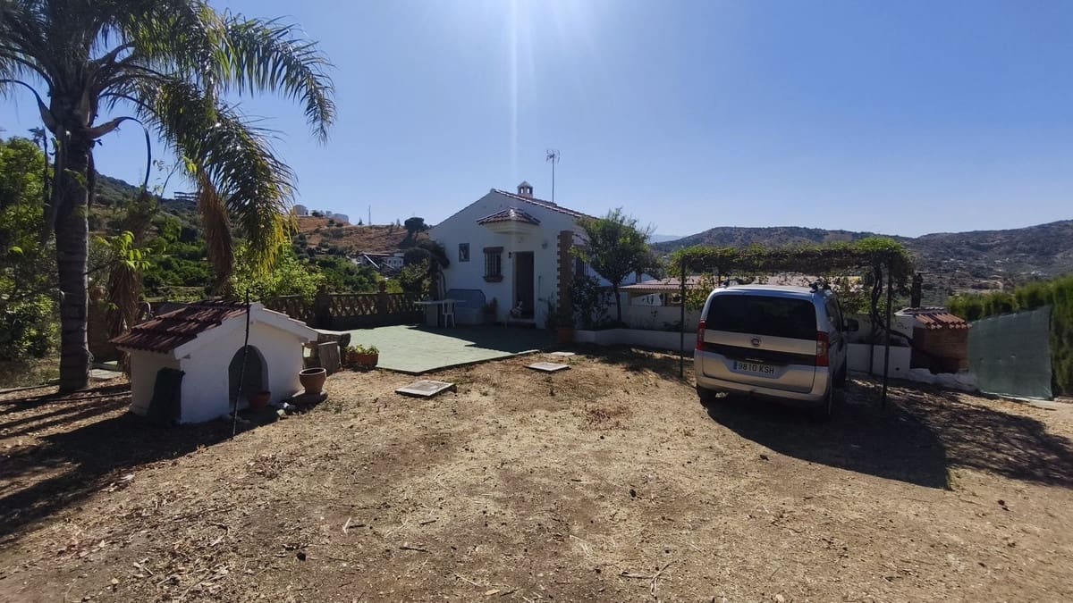 3 bedroom Finca/Country House for sale in Monda - € 450,000 (Ref: 9380520)