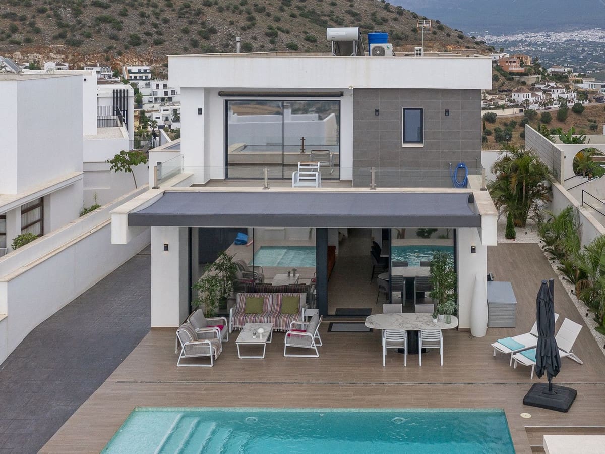 4 soverom Villa til salgs i Coin - € 759 000 (Ref: 9380521)