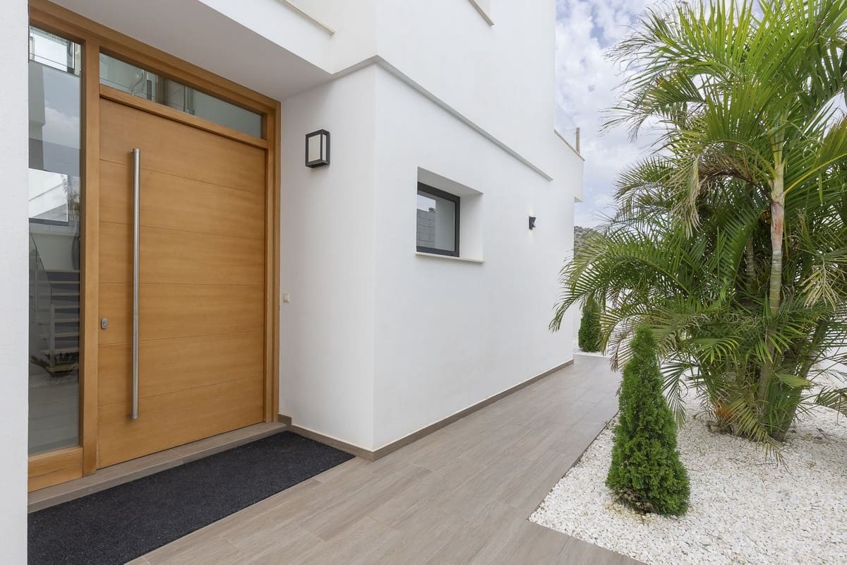 4 soverom Villa til salgs i Coin - € 759 000 (Ref: 9380521)