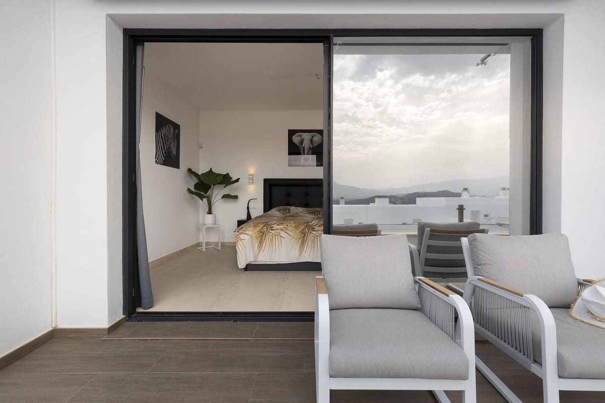 4 bedroom Villa for sale in Coin - € 759,000 (Ref: 9380521)