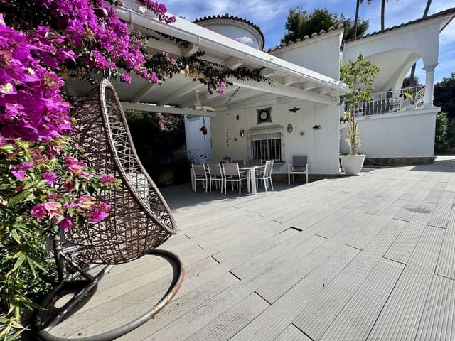 4 sypialnia Willa na sprzedaż w Casco Antiguo, Marbella - 980 000 € (Ref: 9380522)