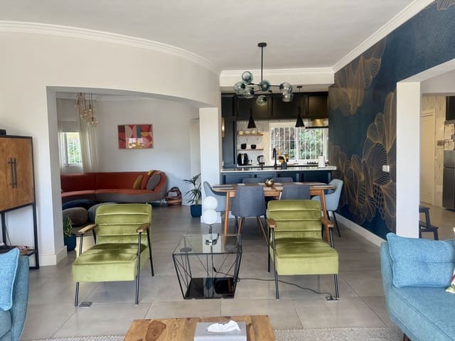 4 sypialnia Willa na sprzedaż w Casco Antiguo, Marbella - 980 000 € (Ref: 9380522)