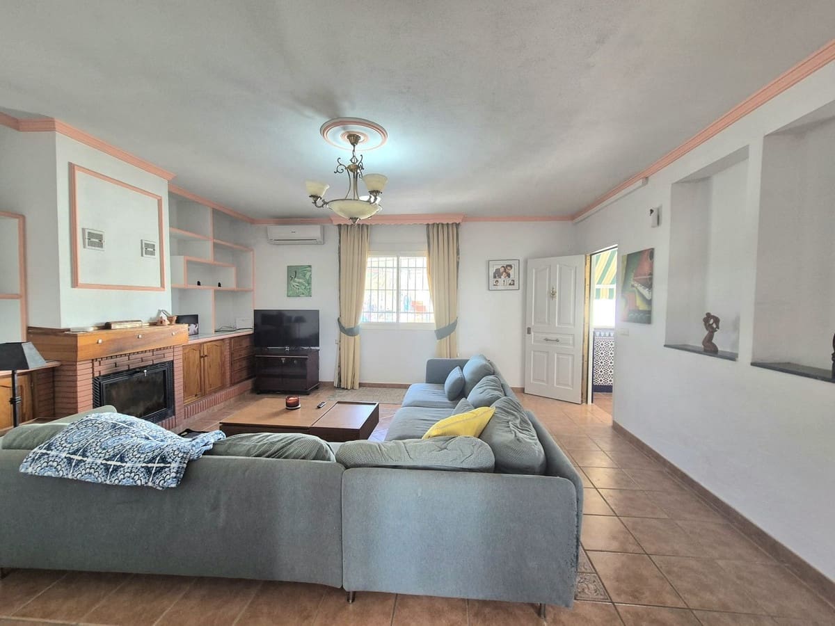 5 makuuhuone Huvila myytävänä paikassa Alhaurin de la Torre - 500 000 € (Ref: 9380525)