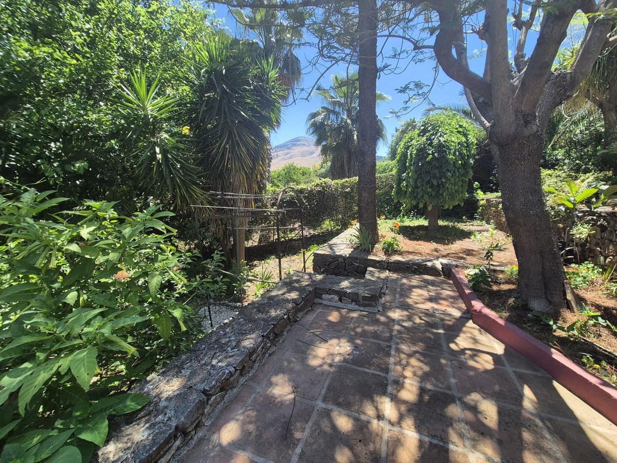 3 bedroom Finca/Country House for sale in Alhaurin el Grande with garage - € 680,000 (Ref: 9380531)