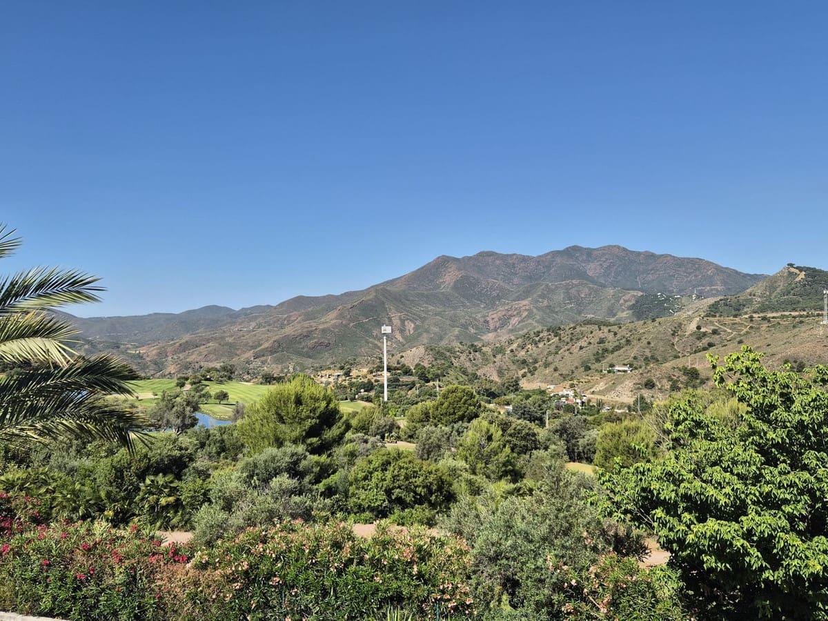 3 slaapkamer Finca/Landhuis te koop in Alhaurin Golf - € 495.000 (Ref: 9380532)