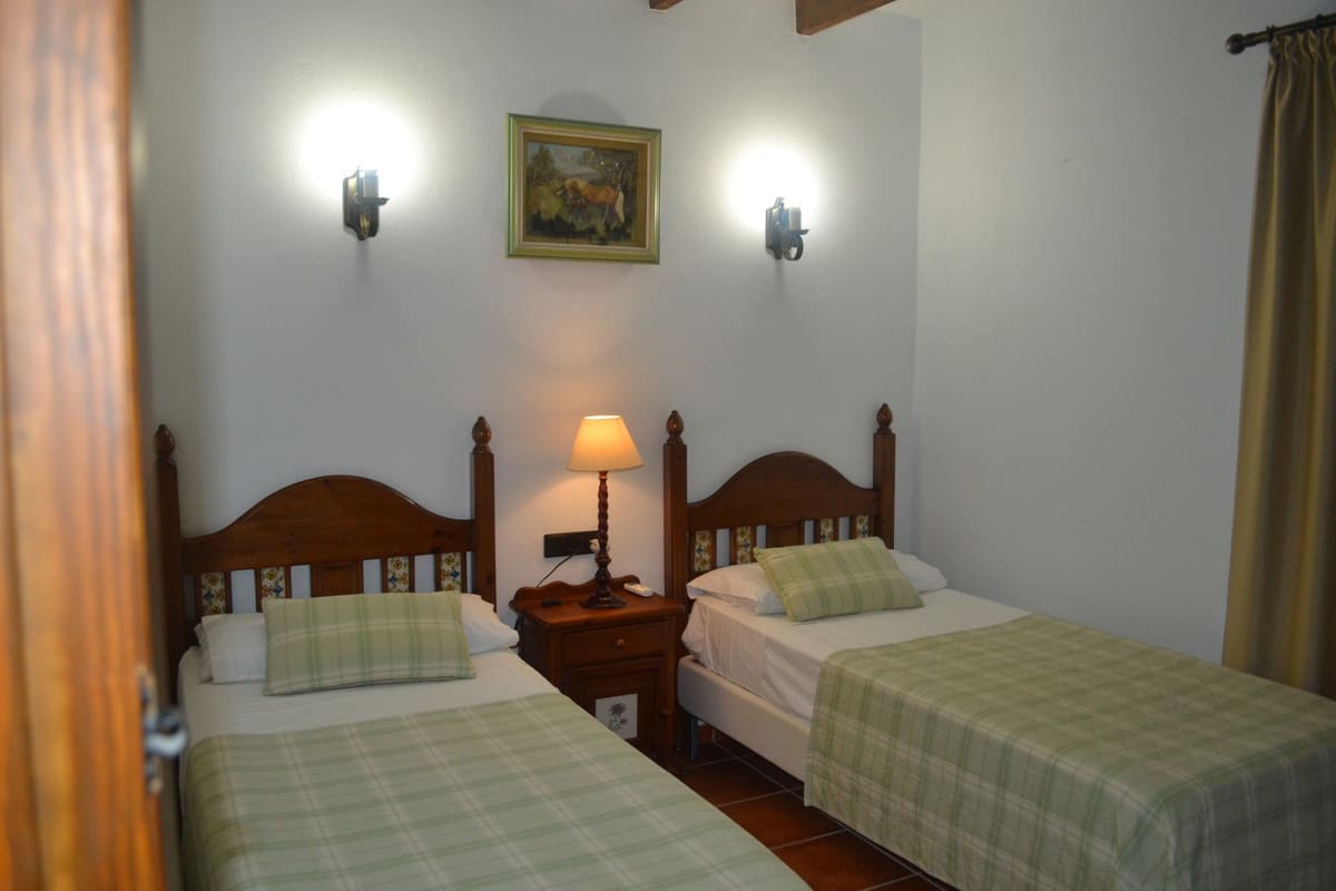 5 soveværelse Finca/Landehus til salg i Coin - € 1.495.000 (Ref: 9380538)