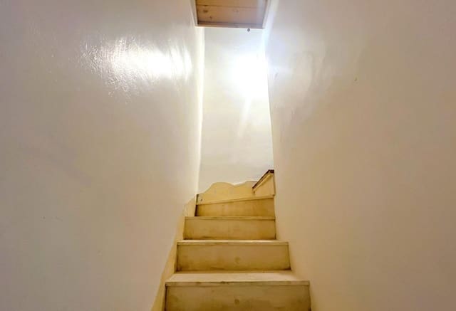 3 slaapkamer Finca/Landhuis te koop in Parque Central, Estepona met garage - € 320.000 (Ref: 9380540)