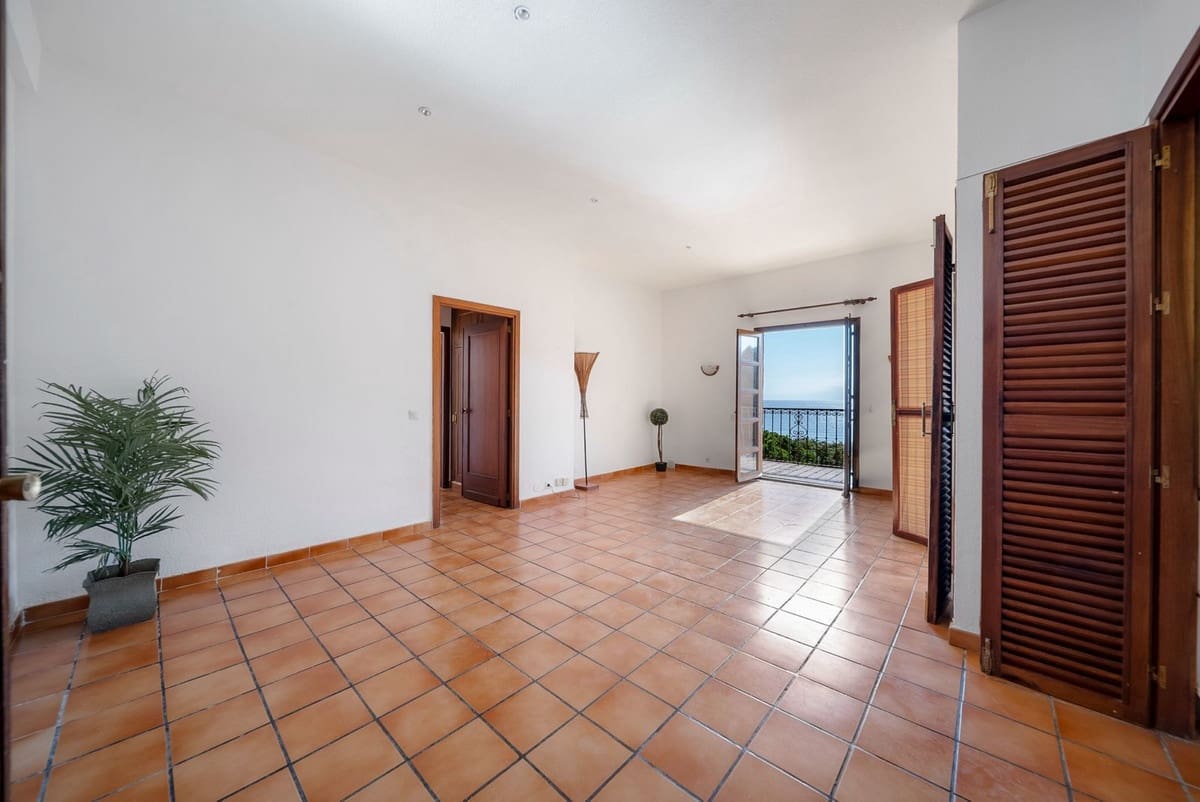 2 soveværelse Lejlighed til salg i Calahonda - € 475.000 (Ref: 9380543)