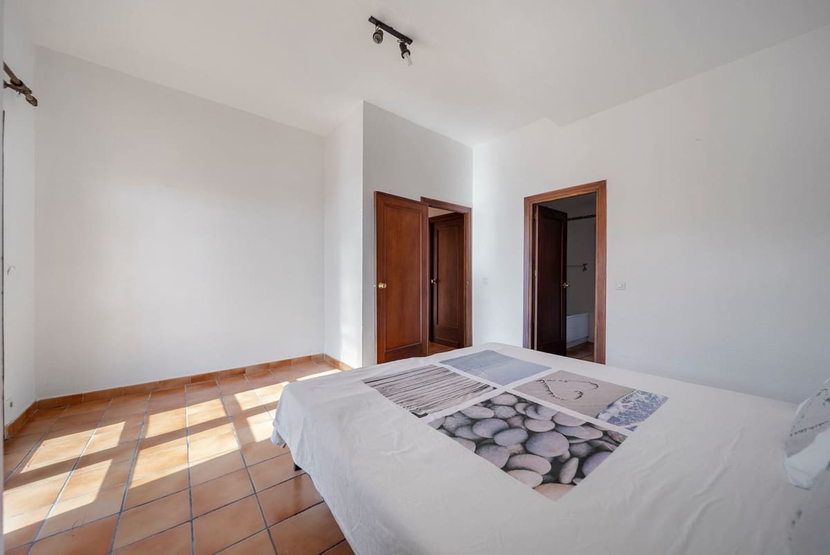 2 soveværelse Lejlighed til salg i Calahonda - € 475.000 (Ref: 9380543)