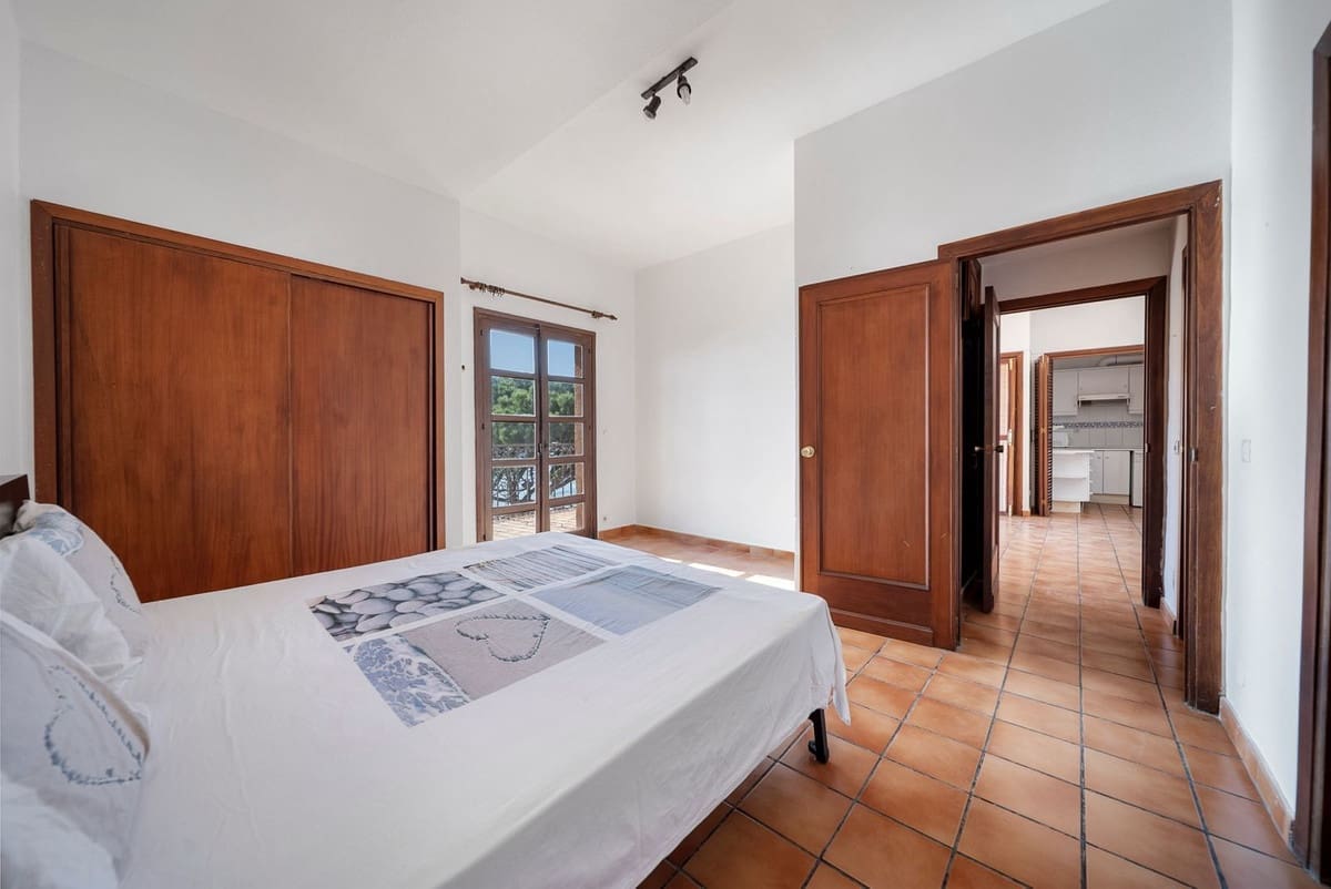 2 soveværelse Lejlighed til salg i Calahonda - € 475.000 (Ref: 9380543)