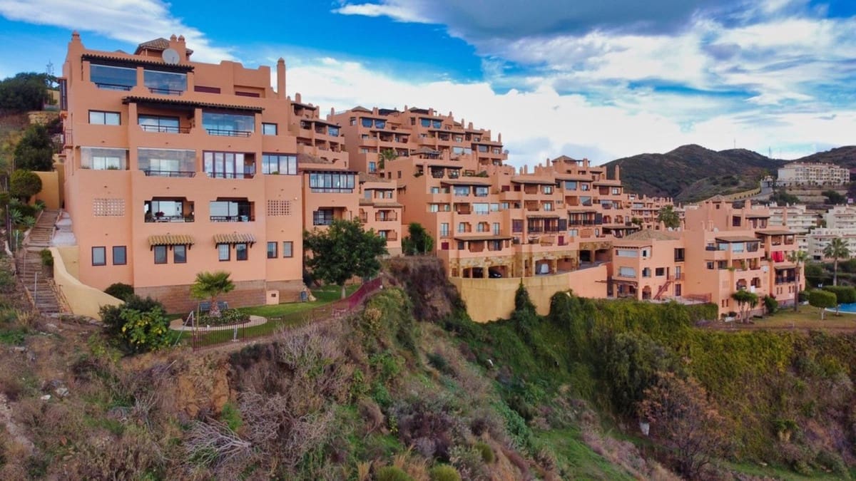 2 soveværelse Lejlighed til salg i Calahonda - € 302.000 (Ref: 9380545)