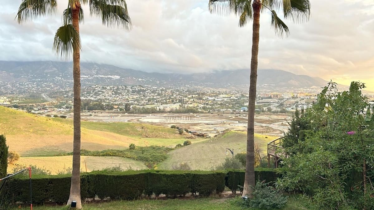 3 soverom Villa til salgs i Cerro del Aguila - € 1 064 000 (Ref: 9380546)