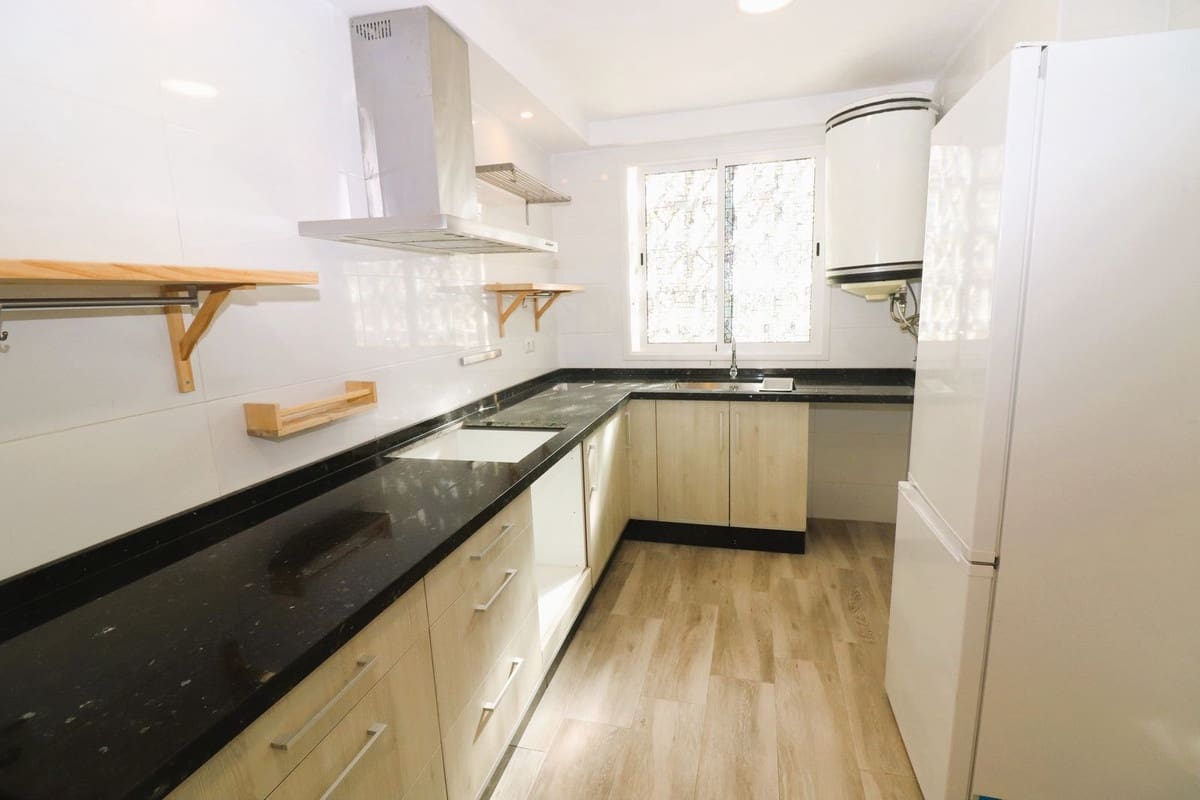 2 soverom Leilighet til salgs i Calahonda - € 293 000 (Ref: 9380547)