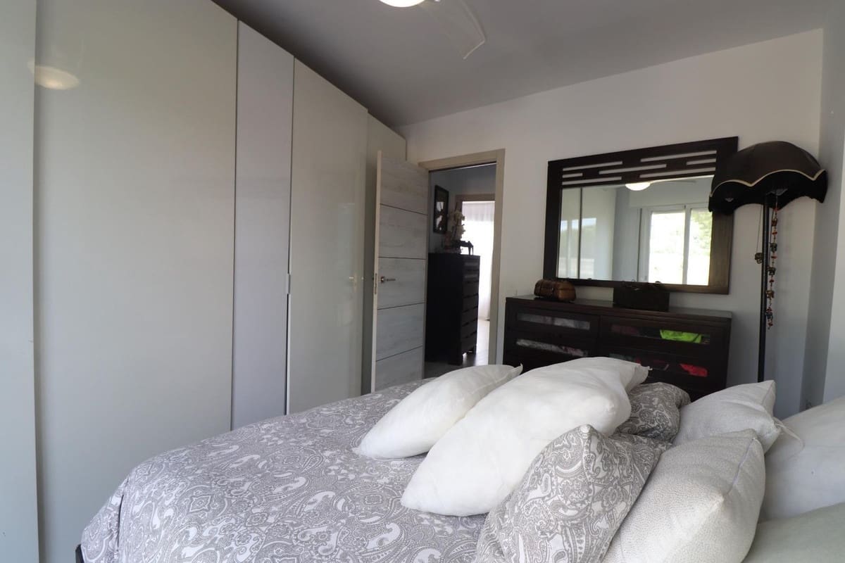 3 soverom Hus til salgs i Marbella - € 430 000 (Ref: 9380548)