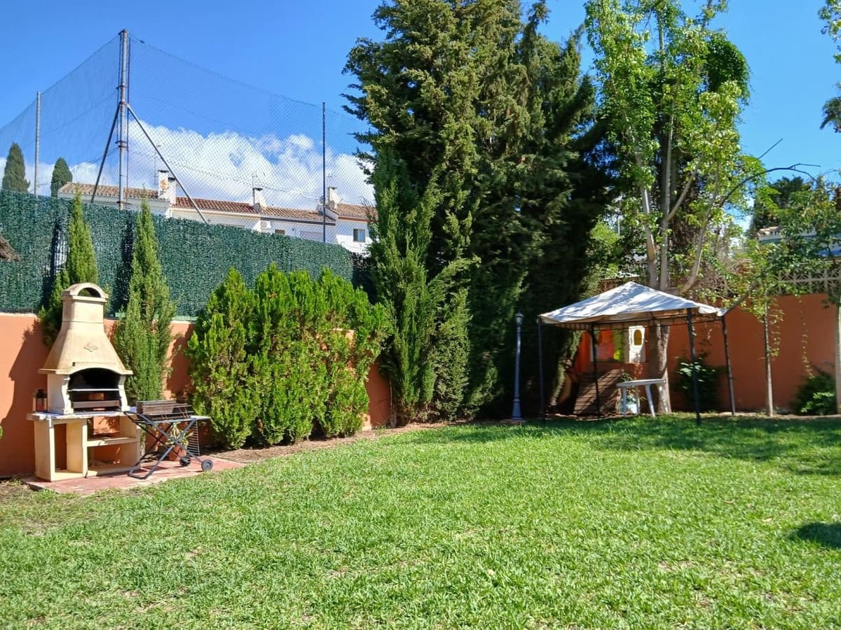 5 bedroom Villa for sale in Mijas - € 850,000 (Ref: 9380549)