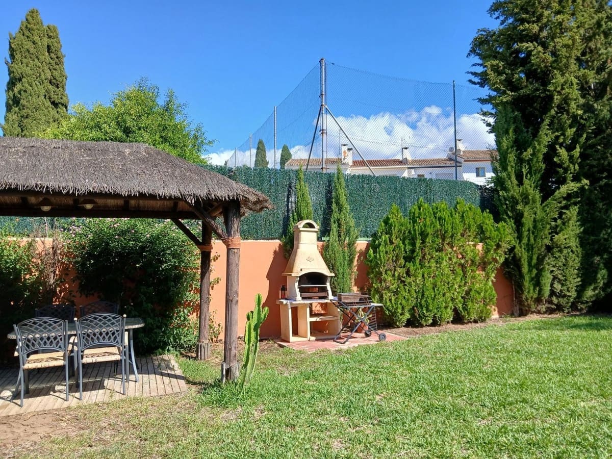 5 bedroom Villa for sale in Mijas - € 850,000 (Ref: 9380549)