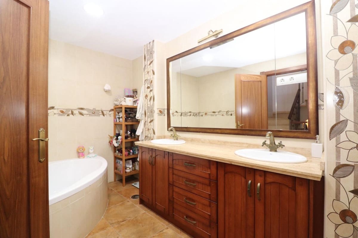 3 bedroom Townhouse for sale in Mijas - € 459,985 (Ref: 9380550)