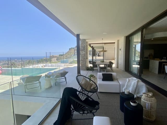 5 bedroom Villa for sale in Benahavís pueblo, Benahavís - € 3,000,000 (Ref: 9380553)