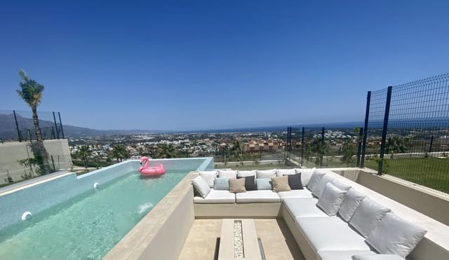 5 bedroom Villa for sale in Benahavís pueblo, Benahavís - € 3,000,000 (Ref: 9380553)