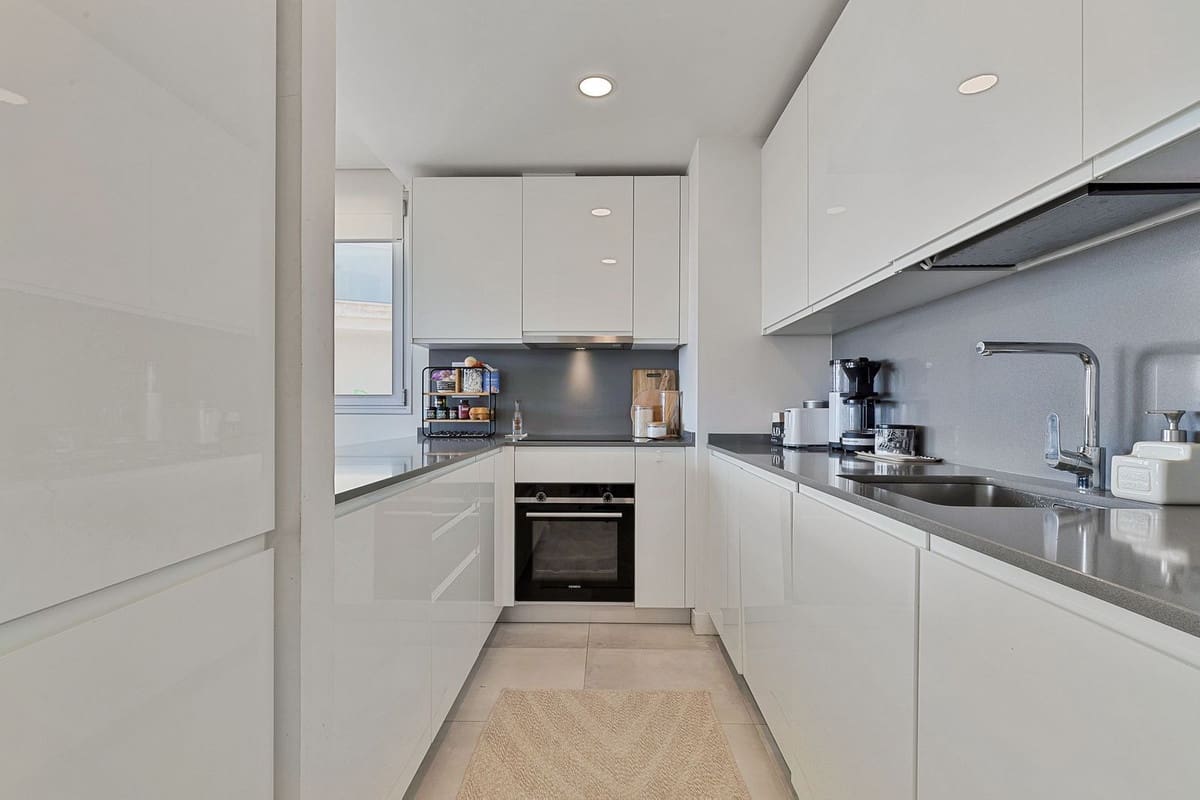 3 slaapkamer Appartement te koop in Fuengirola - € 645.000 (Ref: 9380554)