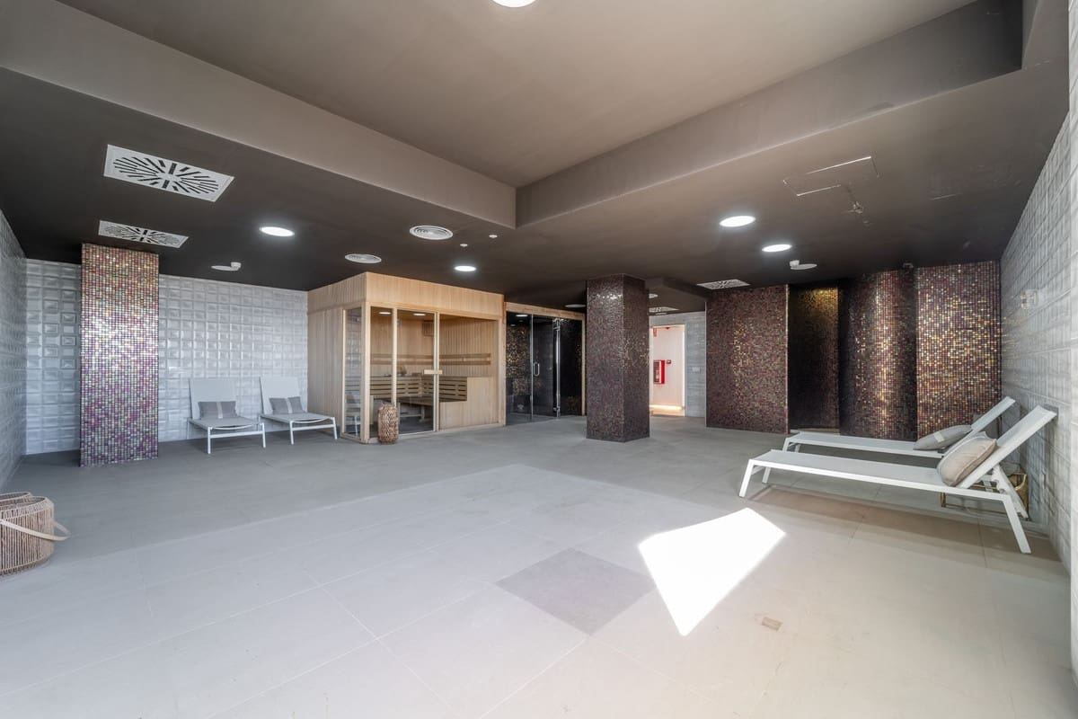 3 slaapkamer Appartement te koop in Fuengirola - € 645.000 (Ref: 9380554)