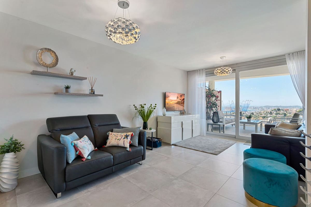 2 makuuhuone Huoneisto myytävänä paikassa Fuengirola - 585 000 € (Ref: 9380555)