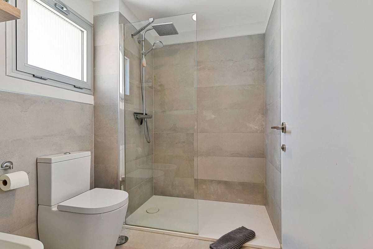 2 makuuhuone Huoneisto myytävänä paikassa Fuengirola - 585 000 € (Ref: 9380555)