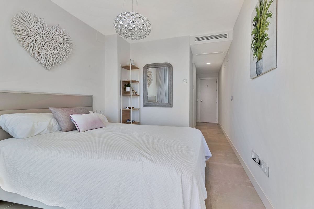 2 makuuhuone Huoneisto myytävänä paikassa Fuengirola - 585 000 € (Ref: 9380555)