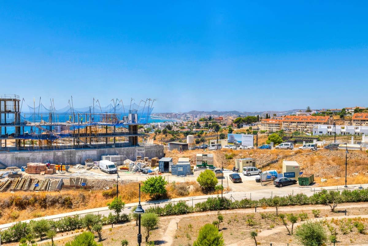 2 makuuhuone Huoneisto myytävänä paikassa Fuengirola - 585 000 € (Ref: 9380555)