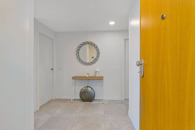 2 makuuhuone Huoneisto myytävänä paikassa Castillo Sohail, Fuengirola mukana 
autotalli - 595 000 € (Ref: 9380555)