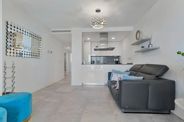 2 makuuhuone Huoneisto myytävänä paikassa Castillo Sohail, Fuengirola mukana 
autotalli - 595 000 € (Ref: 9380555)