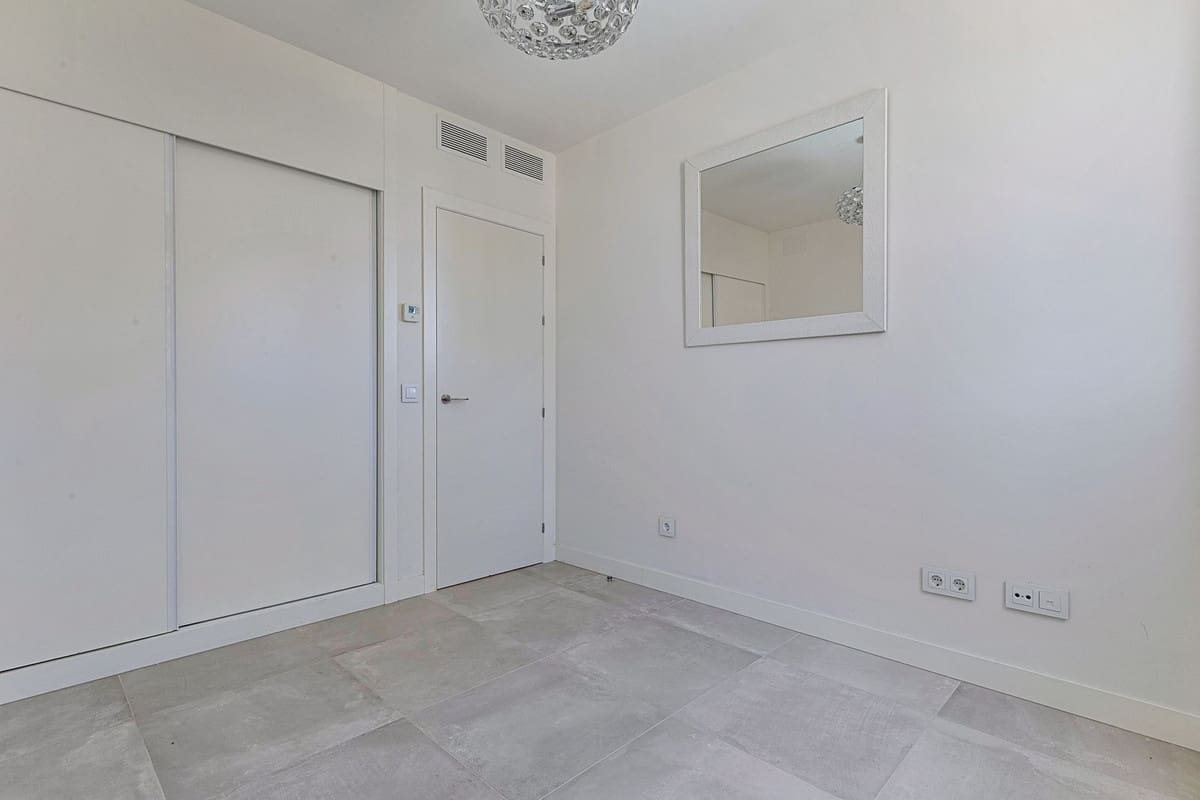 2 sovrum Lägenhet till salu i Fuengirola - 595 000 € (Ref: 9380555)