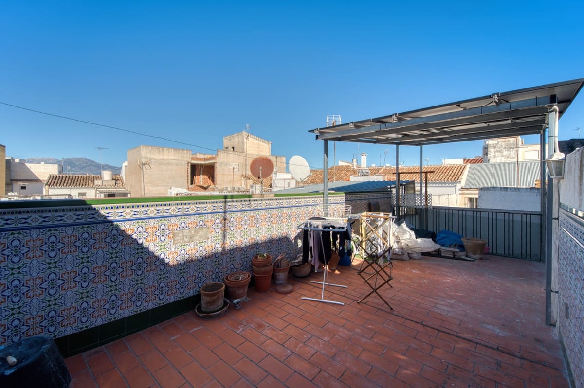 5 soverom Hus til salgs i Coin - € 270 000 (Ref: 9380561)