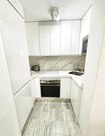 3 soveværelse Lejlighed til salg i Elviria, Marbella - € 399.990 (Ref: 9380562)